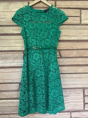 Dorothy Perkins Green Lace Cocktail Dress